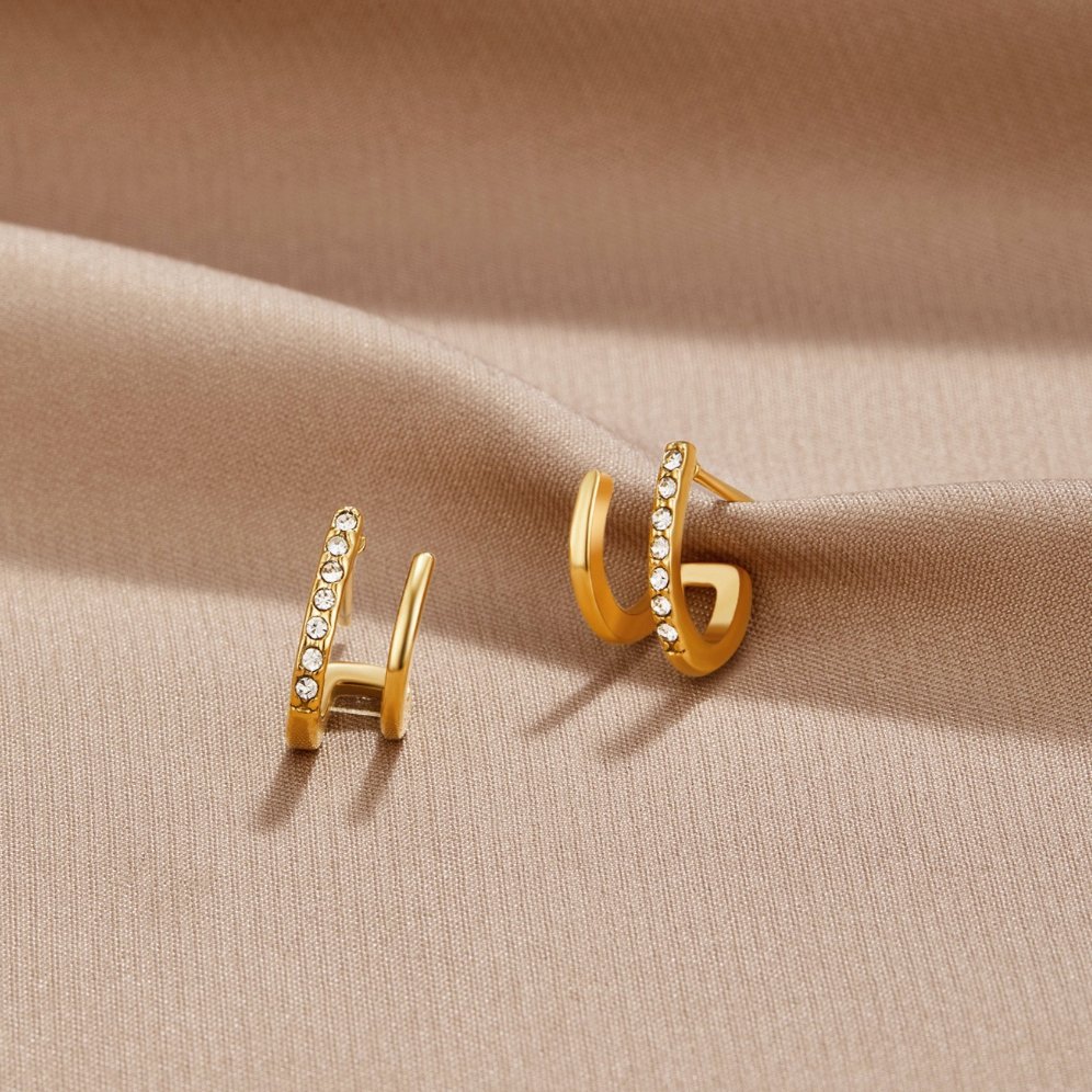 ROMINA | STYLISH CRYSTAL CLAW EARRINGS