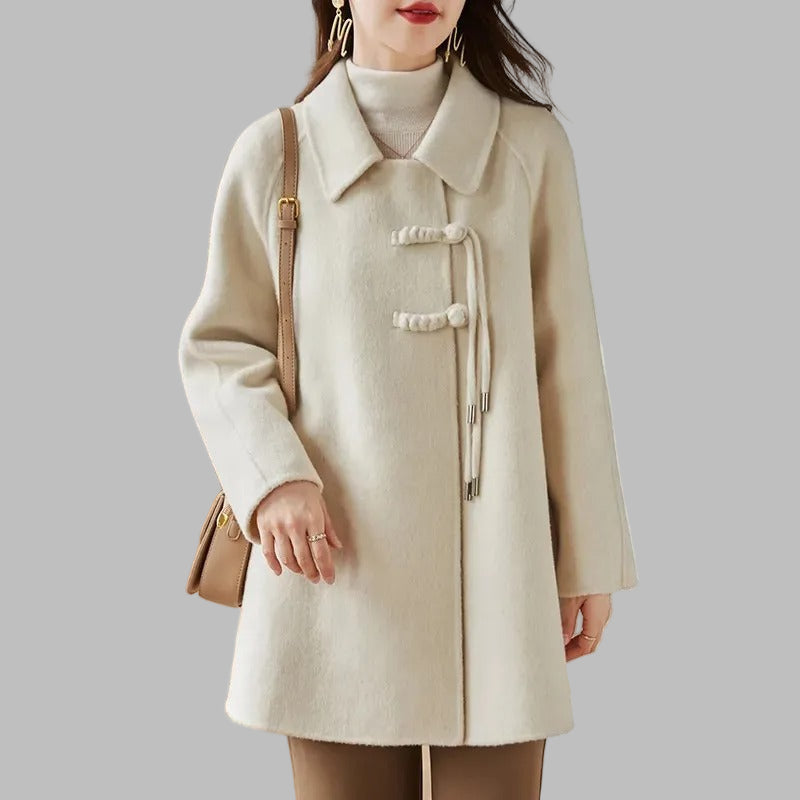 Jade | Coat in noble and soft wool
