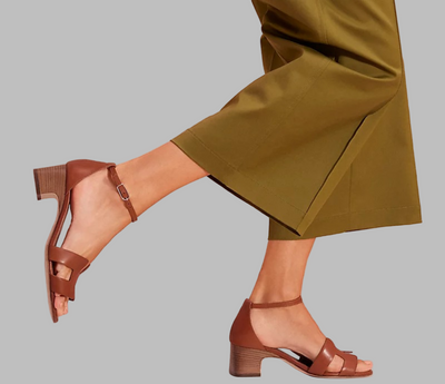 CHLOÉ | Elegant, Luxurious Sandals for Special Occasions