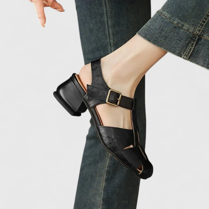 Clara – Elegant leather sandals
