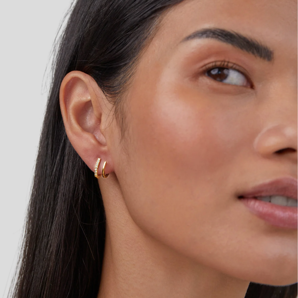 ROMINA | STYLISH CRYSTAL CLAW EARRINGS