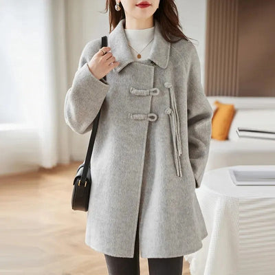 Jade | Coat in noble and soft wool